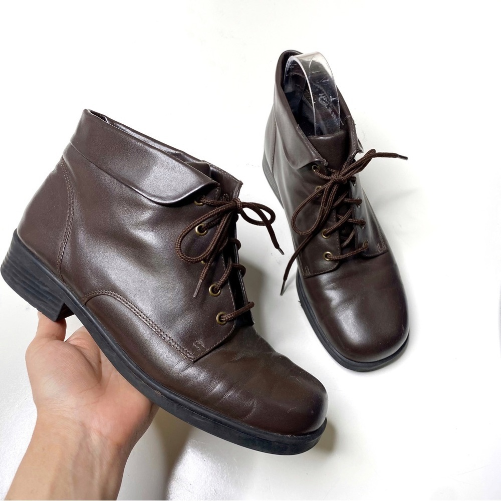 Vintage Croft & Barrow Brown Leather Ankle Boots Lace Up Low Heel Size 7